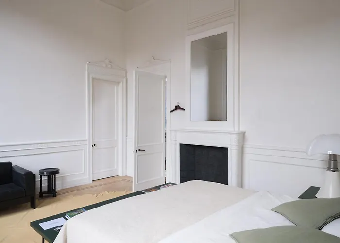 Ce Residence 2